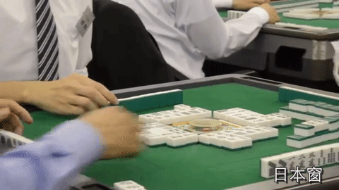 全球投资者“扫货”黄金ETF；节前限购！多家基金公司公告